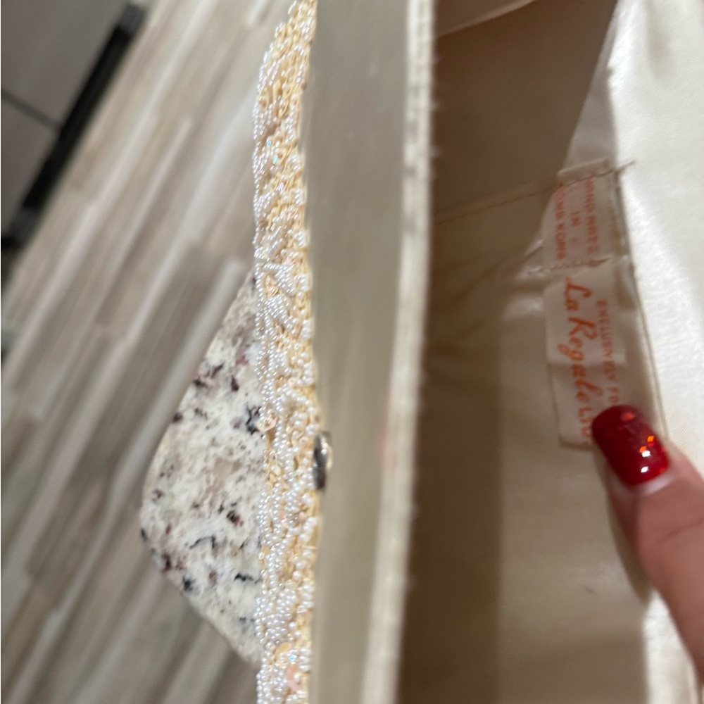 1960 La Regale Golden Beaded Handbag Evening Clutch Handmade in Hong Kong - Picture 8 of 11